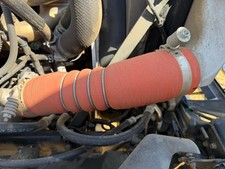 OEM RH Intercooler Hose SZ920-33C83 or 2011-2020 Hino 258 268 338 J08E Diesel
