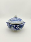 Beautiful Chinese Ming dynasty Blue And White Porcelain Pot w/ Lid