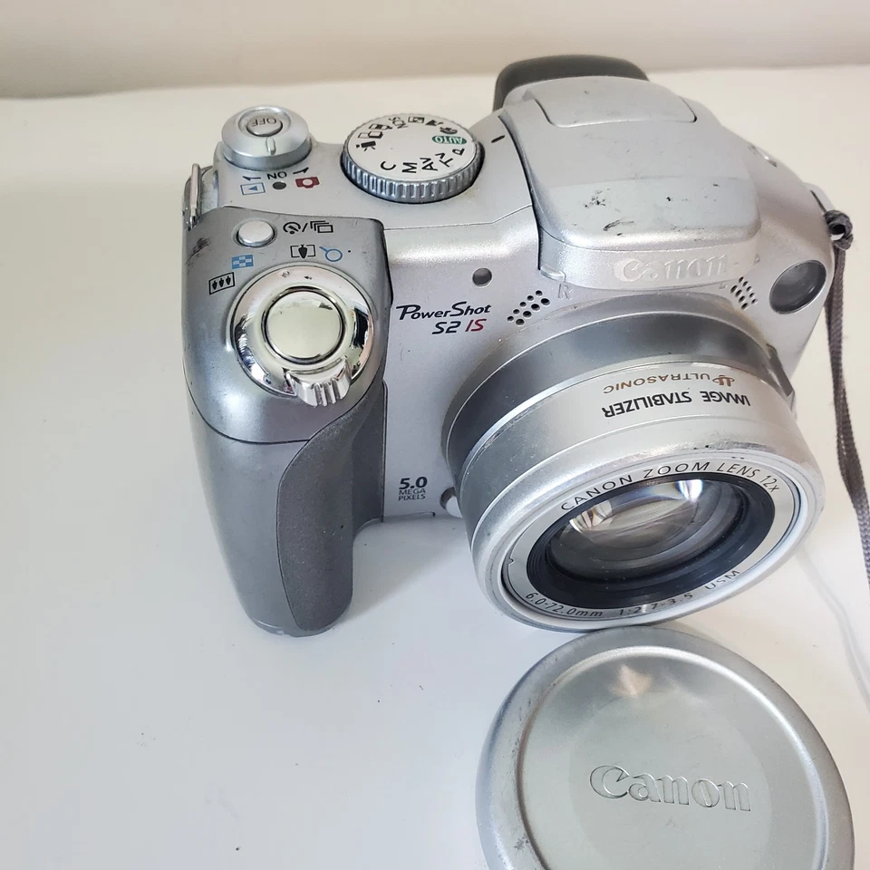 Canon PowerShot S2 IS 5MP 12X Optical Zoom Digital Camera FOR PARTS - Image 2 of 4
