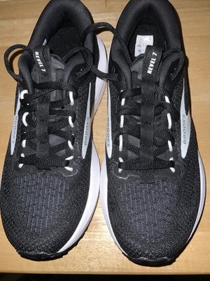 Brooks Running Shoes REVEL 7 Black w/ White  Womens Size 6