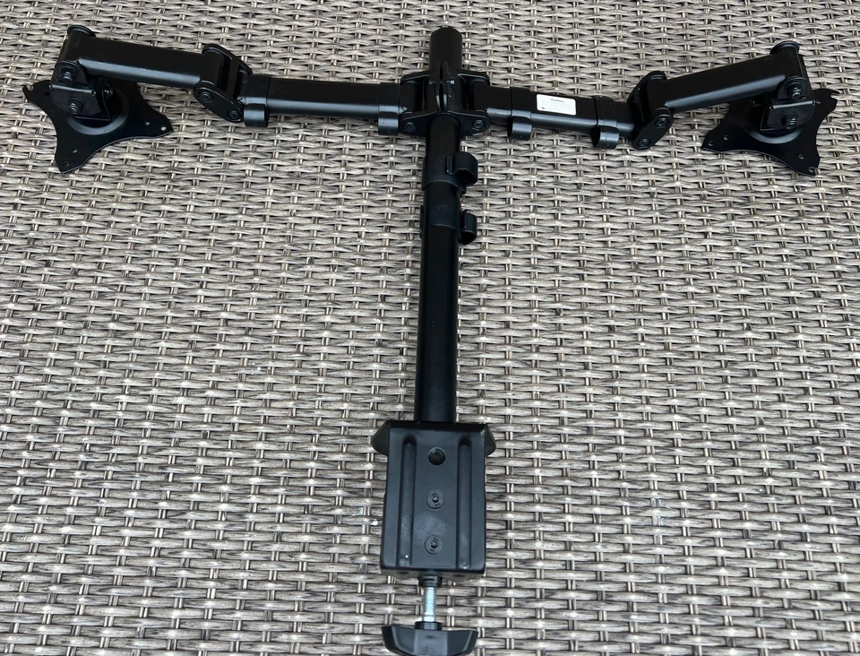 VonHaus Dual Monitor Mount Stand with Desk Clamp Tilt Rotation Swivel - Image 4 of 4