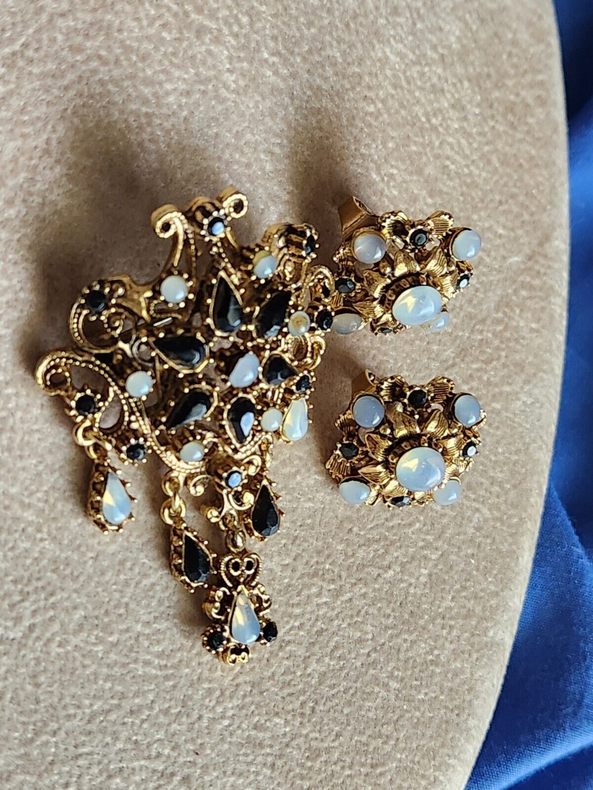 Vintage FLORENZA Rhinestone Brooch Pin & Earring … - image 3