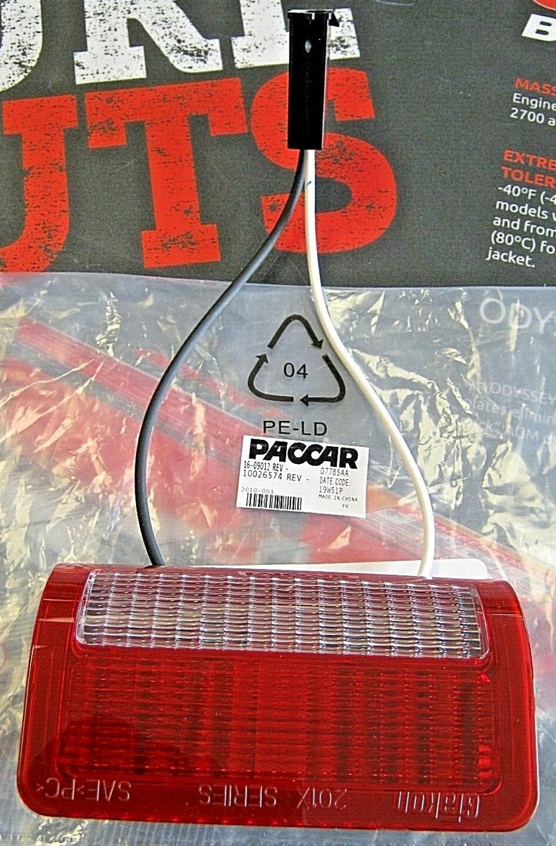 NEW* GENUINE PACCAR OEM DOOR LAMP for a PETERBILT ~ 16-09012 | eBay