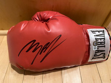 Guantone da boxe rosso firmato Michael B. Jordan autografato Everlast certificato BAS