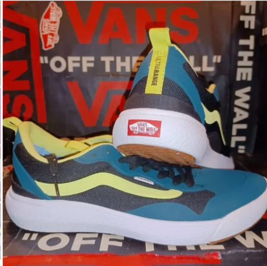 Vans Men display picture 1