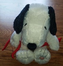Hallmark Cupid Snoopy Dog plush toy Peanuts Animated Valentine's Day Decor