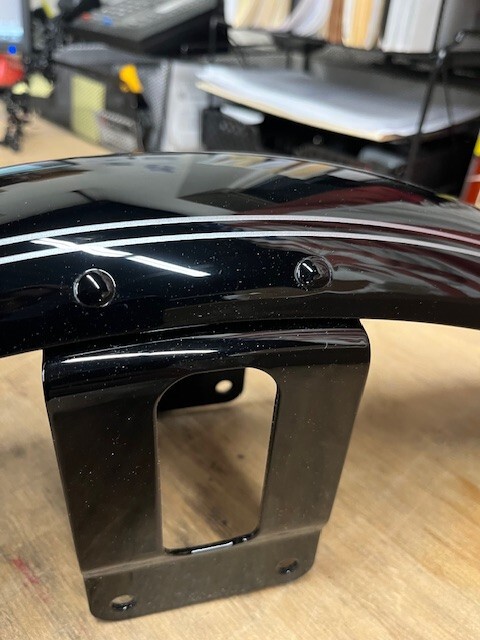 HARLEY-DAVIDSON FRONT FENDER ASSEMBLY 58998-06BHY TAKE OFF HARLEY-DAVIDSON FRONT FENDER ASSEMBLY 58998-06BHY TAKE OFF