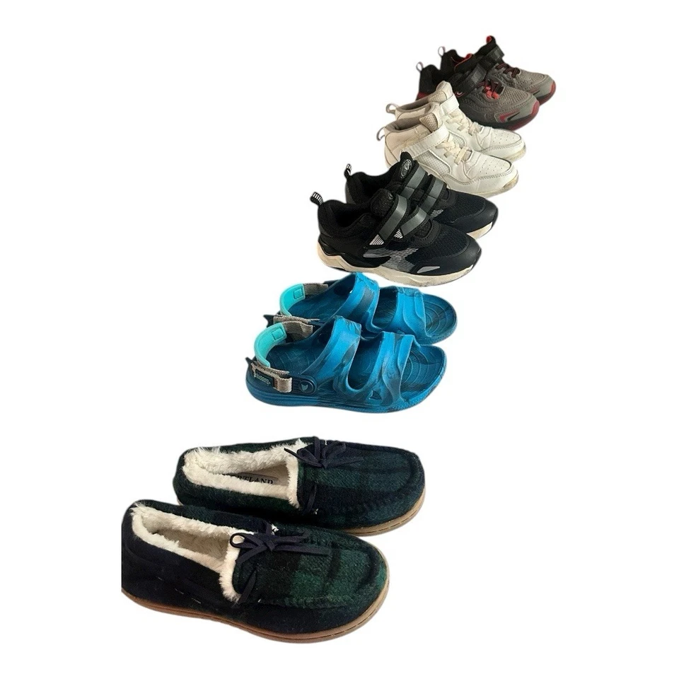 Lote de 5 zapatos zapatillas sandalias para niños pequeños talla 11 Foto 4 de 4