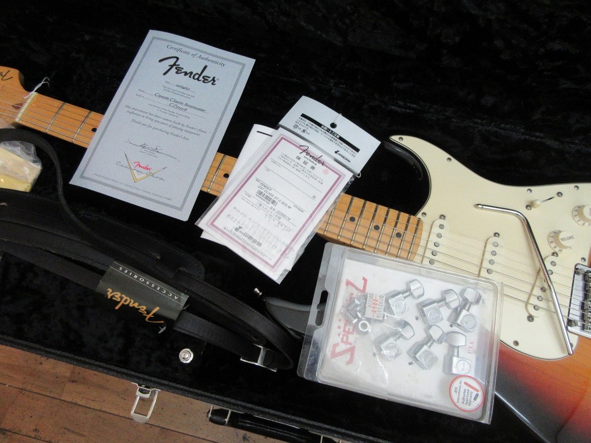 Fender Custom Shop Custom Classic Stratocaster Used Electric