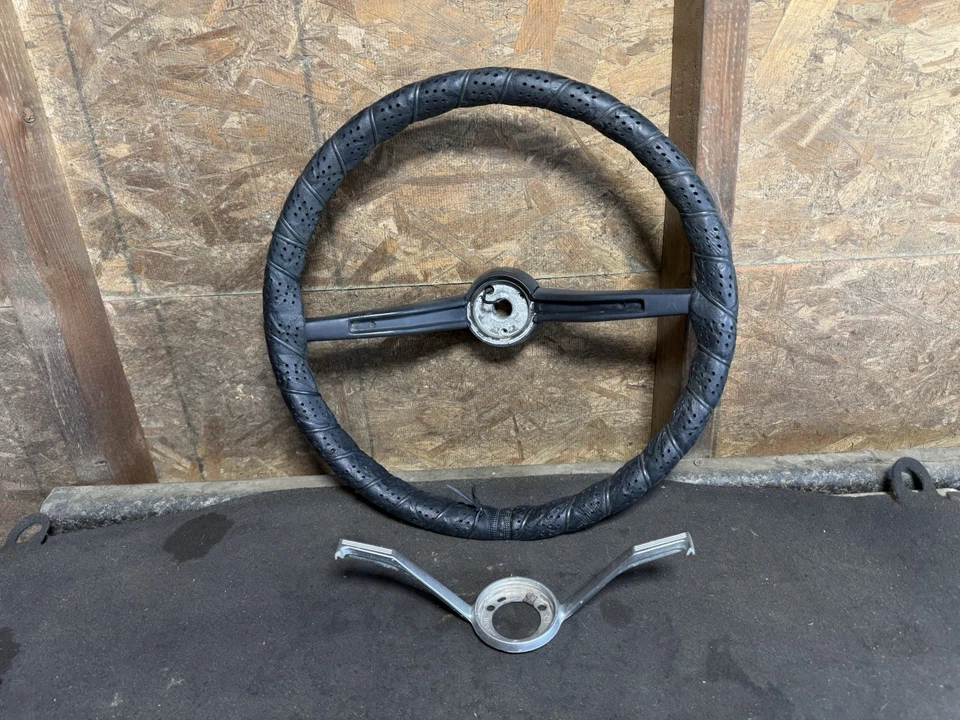 Conjunto de volante Volkswagen Beetle 1970 vintage 311415651D OEM Foto 2 de 4