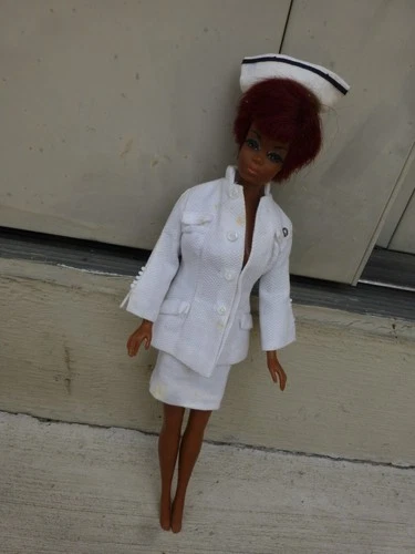 VINTAGE 1969 MATTEL JULIA NURSE DOLL WITH OUTFIT & HAT TWIST & TURN