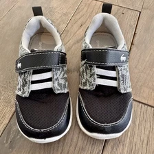 See Kai Run Basics Toddler Stryker Sneakers Black White Size 8 Boy FLAWS