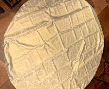 Round Damask Tablecloth Gold Paisley Elegant 66" 5 gold Napkins, 2 placemats