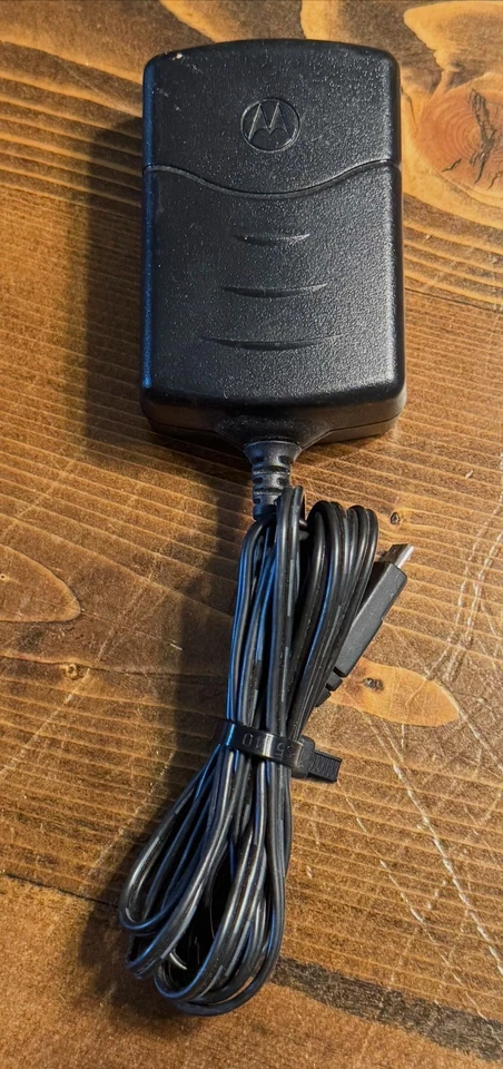 Original Motorola SPN5328B Micro USB 5V-850mA Wall Charger FMP5202C - Image 3 of 3