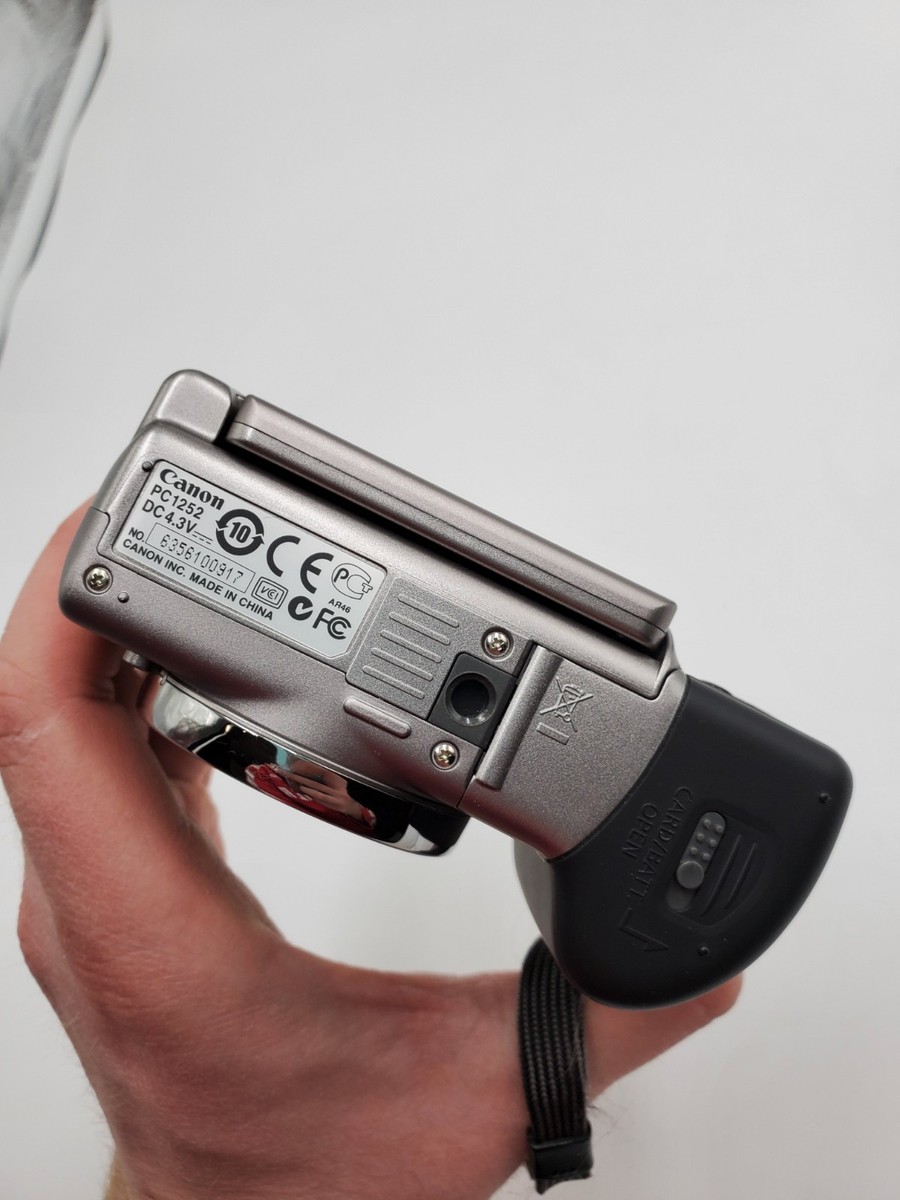 Canon PowerShot A650 IS 12.1MP Digital Camera 6x Optical Zoom W