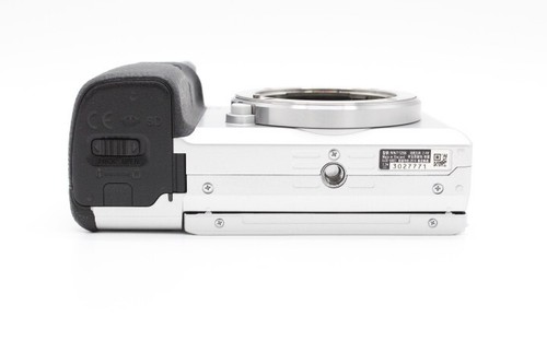 【MNT】【4194SHOTS】Sony Alpha 6400 24.2 MP Digital Camera - Silver From Japan - Picture 10 of 12