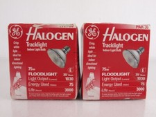GE Floodlights Lot of 2 Bulbs 75W Par30 Indoor White 1030 35  Beam 3000 Life