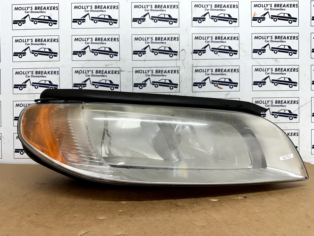 VOLVO V70 MK3 HALOGEN HEADLIGHT 2007 10 O S DRIVER SIDE 31214354