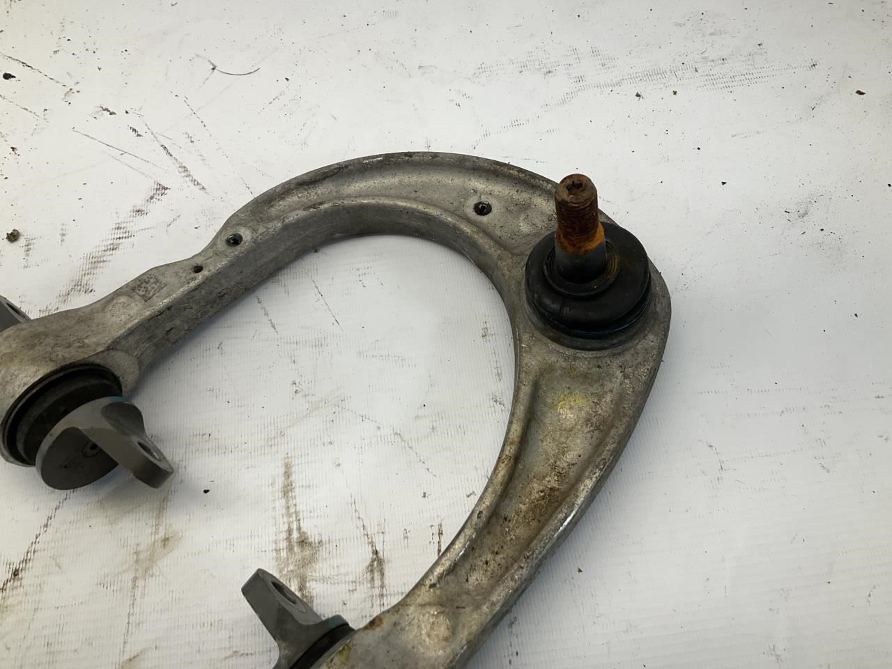 17 18 19 20 McLaren 750S Front Left Upper Control Arm OEM B