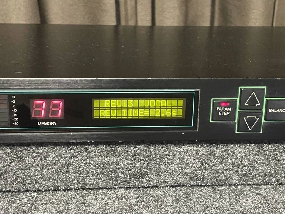 Yamaha SPX90 II Digital Multi Effects Processor Rack Good GP - Image 3 of 4