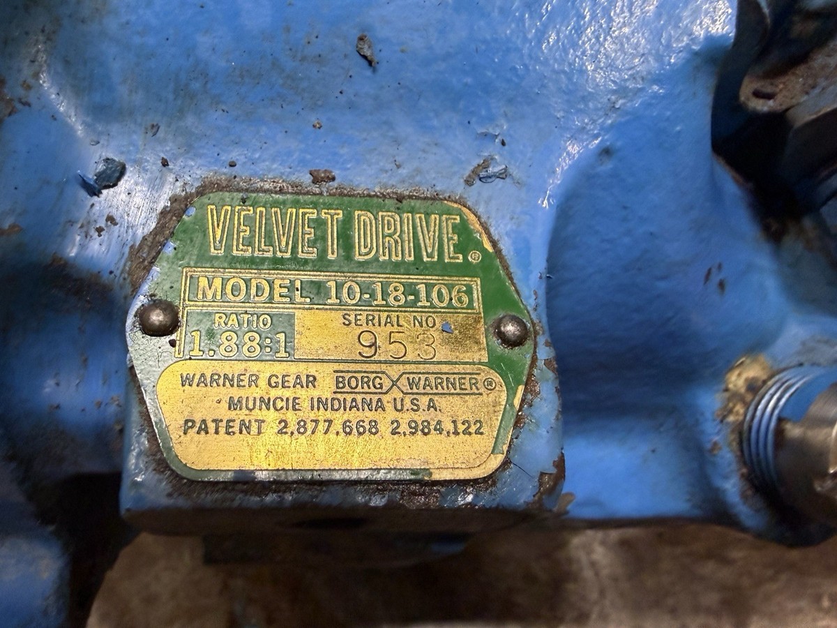 Borg Warner Velvet Drive 10-18-106 Marine Transmission 1.88:1 RH