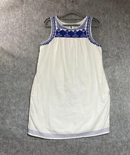 C&C California Dress Womens Medium White Blue Embroidered Sleeveless Pockets