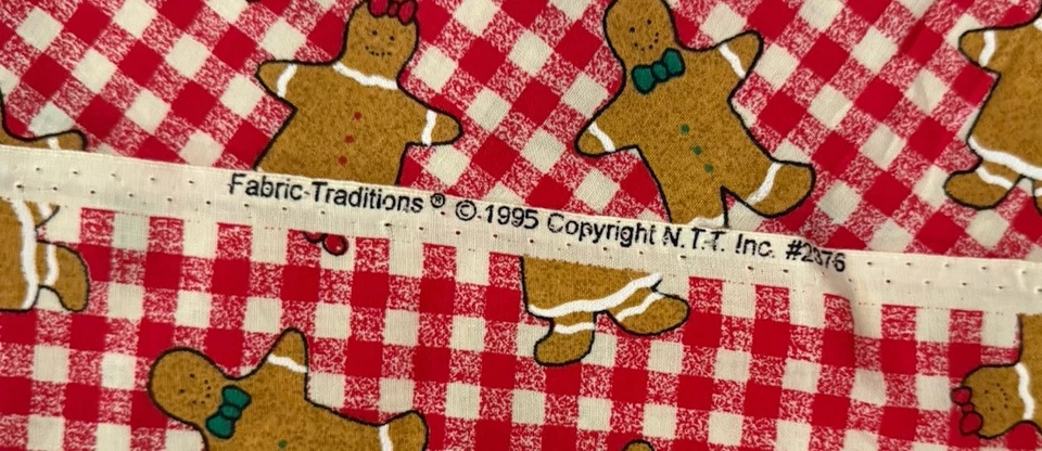 Fabric Traditions Vtg 1995 Gingerbread Cookie Red Checkered Christmas 45 x 55” - Image 3 of 3