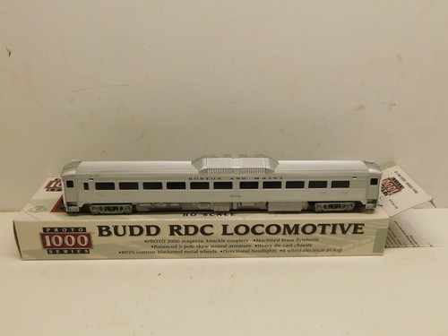 Proto 1000 Series HO Scale BUDD RDC Locomotive 30586 Boston and Maine ...