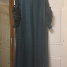 Fashion by Esther Green Polyester Pleated Maxi Dress Round Neck Long Sleeve L