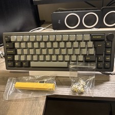 Epomaker EK68 ISO Mechanical Keyboard – Black Gold – Gateron Pro Yellow 