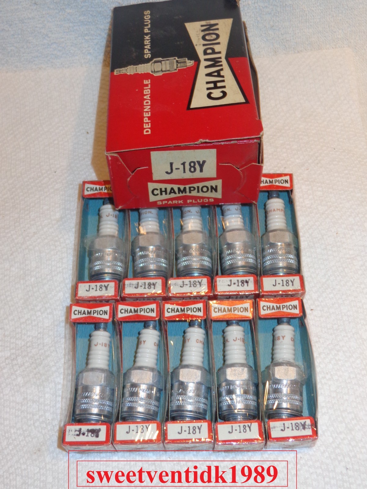 10 .. NOS Champion J-18Y Spark Plugs .. Circa 1960s .. USA Made