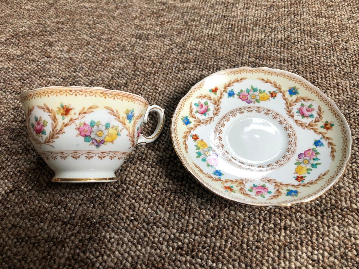 CROWN staffordshire 陶器　England Vintage CROWN STAFFORDSHIRE England F15744 Floral & Laurels