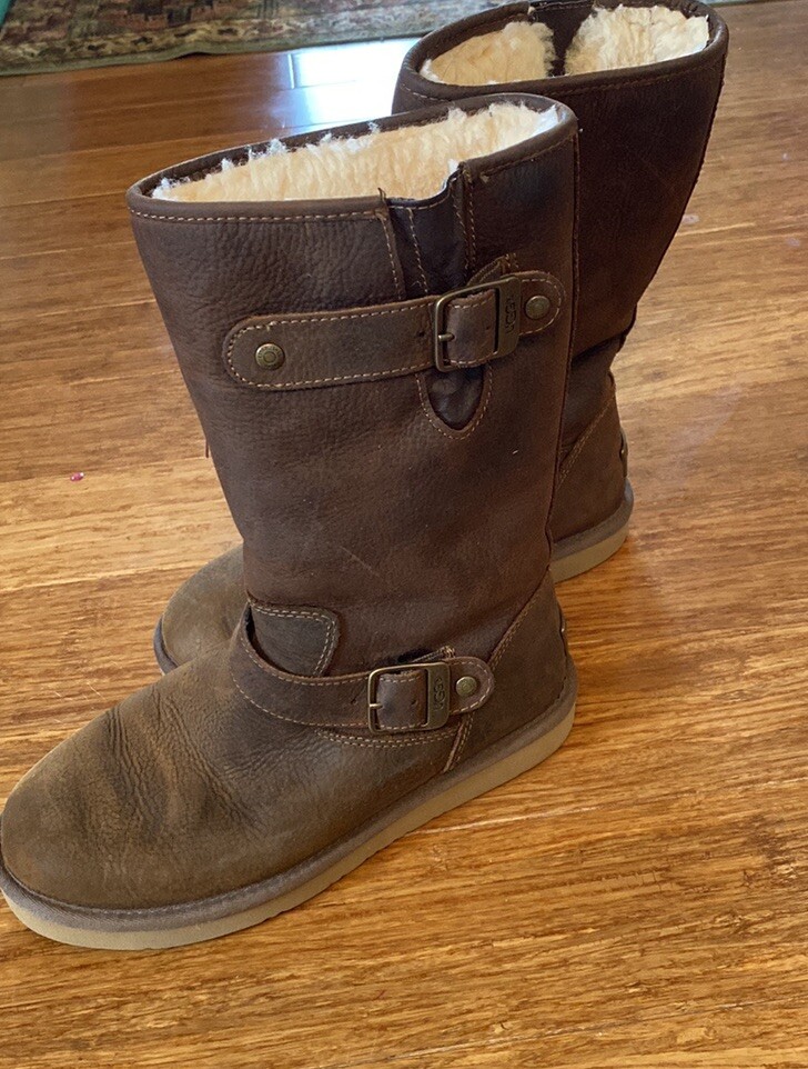 UGG Womens Sutter Boot Waterproof Size 6 in Brown Suede