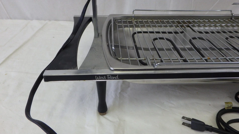 Parrilla de asador eléctrica interior West Bend vintage. #5414 Hogar Foto 2 de 4