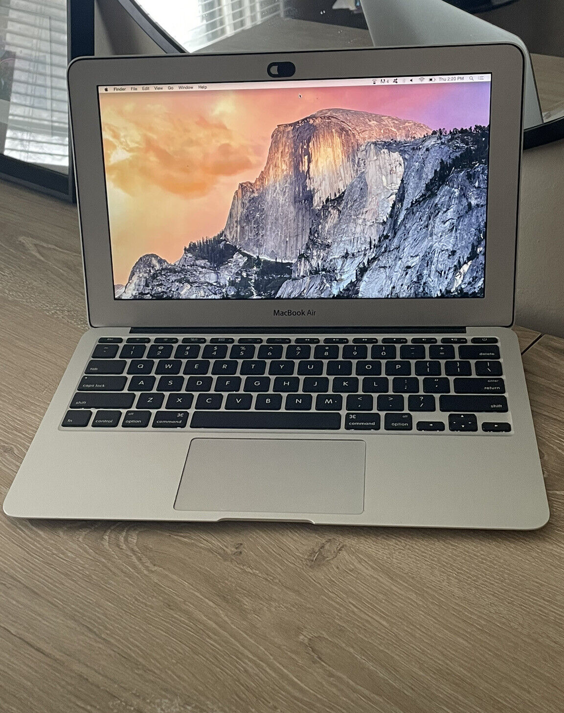 ジャンク品、MacBook Air 11インチ Early 2014