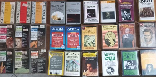 Offerta Lotto: + di 30 Audiocassette Classica Opera con contenitore/espositore