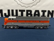 Atlas HO Western Pacific #804A FP-7 Diesel Engine DC NO BOX