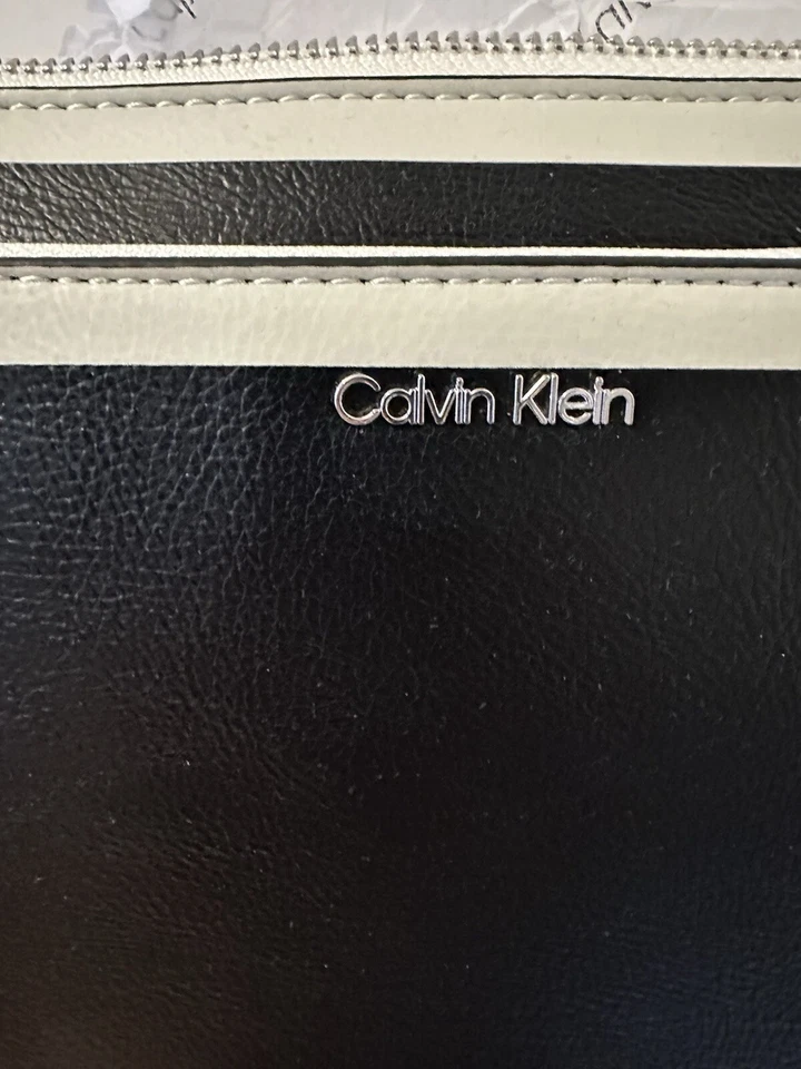 Brand New Calvin Klein Crossbody Black/White Bag - Image 3 of 4