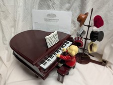 Mr. Christmas Gold Label Teddy Takes Requests Piano Music Box ( missing a hat)