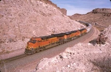 BNSF 3842 ET44C4 KINGMAN CANYON AZ ORIGINAL SLIDE 01-18-18 T21-10