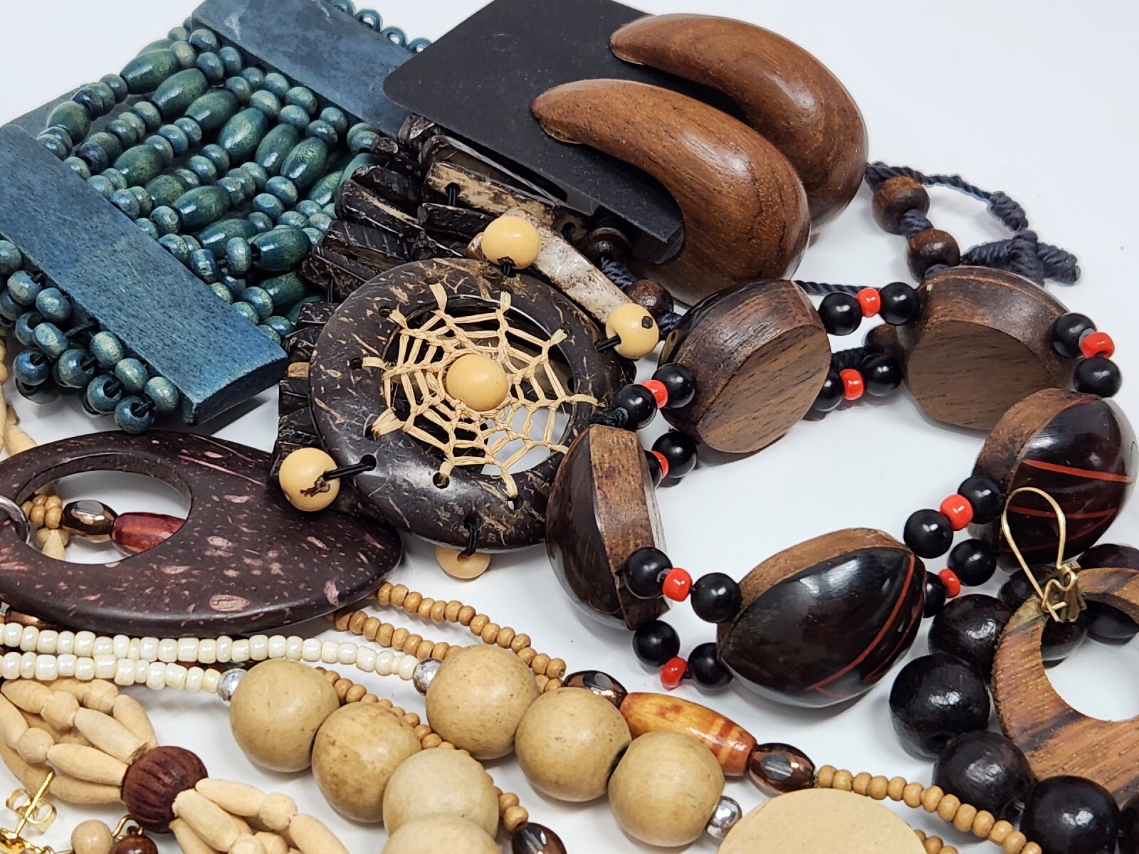 Mixed Lot of Wood / Natural Material Costume Jewelry Earrings Bracelet