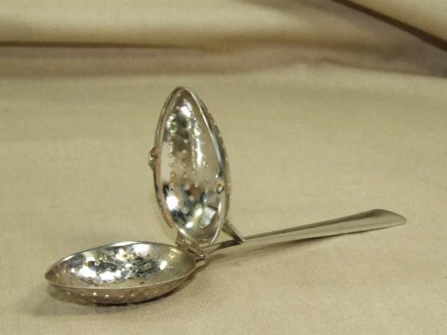 VTG Viking Stainless Steel Tea Herb Strainer Infuser Hinged Double Side Spoon 6"