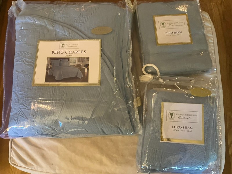 Historic Charleston King Charles Coverlet (Queen) and 2 Euro Shams Blue NWT