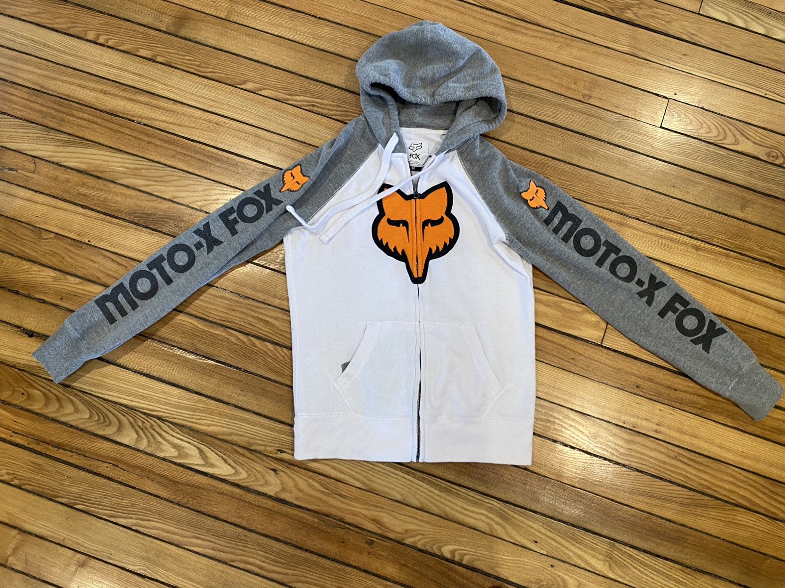 Fox Racing Women’s Hoodie Sweatshirt Worldwide Fox Race Co Size S Y2K vintage
