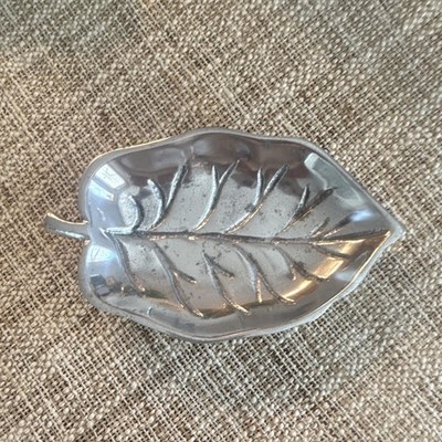 Silver colored Trinket Dish W/Leaf Design