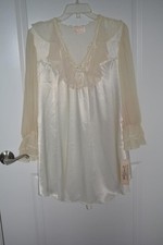 NWT Vintage Lingerie by Terry Russo Intimate Concepts  USA  Ivory Medium