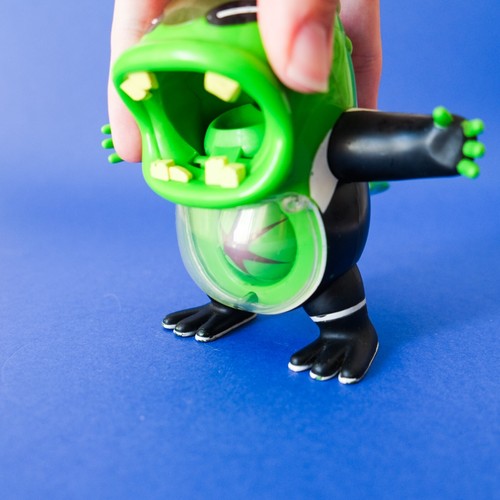Figura de acción de juguete BEN 10 Upchuck 5" - vómito de monstruo verde que lanza bolas - Imagen 8 de 8