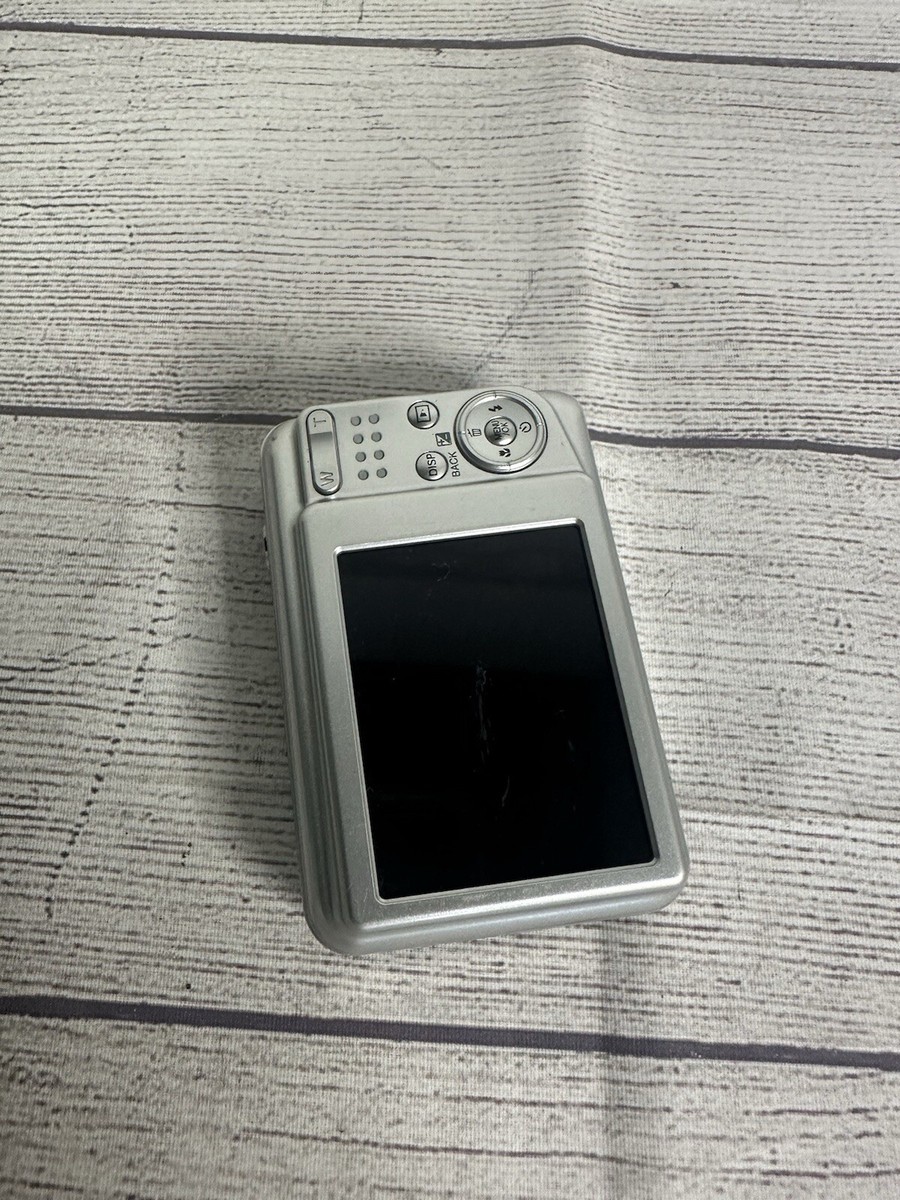Fujifilm FinePix AV200 14.0MP Compact Digital Camera (Screen