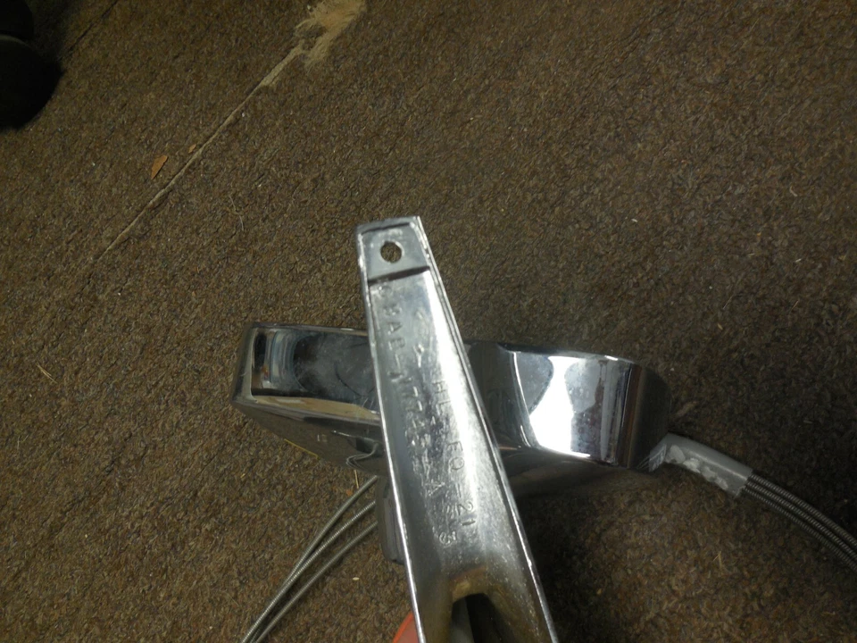 Espelho de controle remoto cromado Ford Torino & Ranchero NOS 1971 LH - Imagem 2 de 3