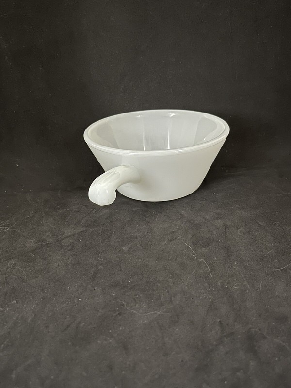 Anchor Hocking Fire King White Milk Glass Bowl Chili Soup Crock with Lug Handle